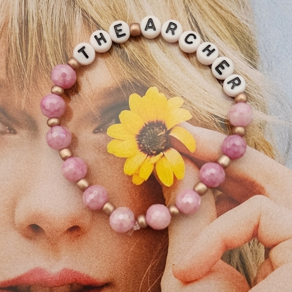 Taylor Swift Lover Inspired Friendship Bracelets Set Of 5 - Picture 4 of 9